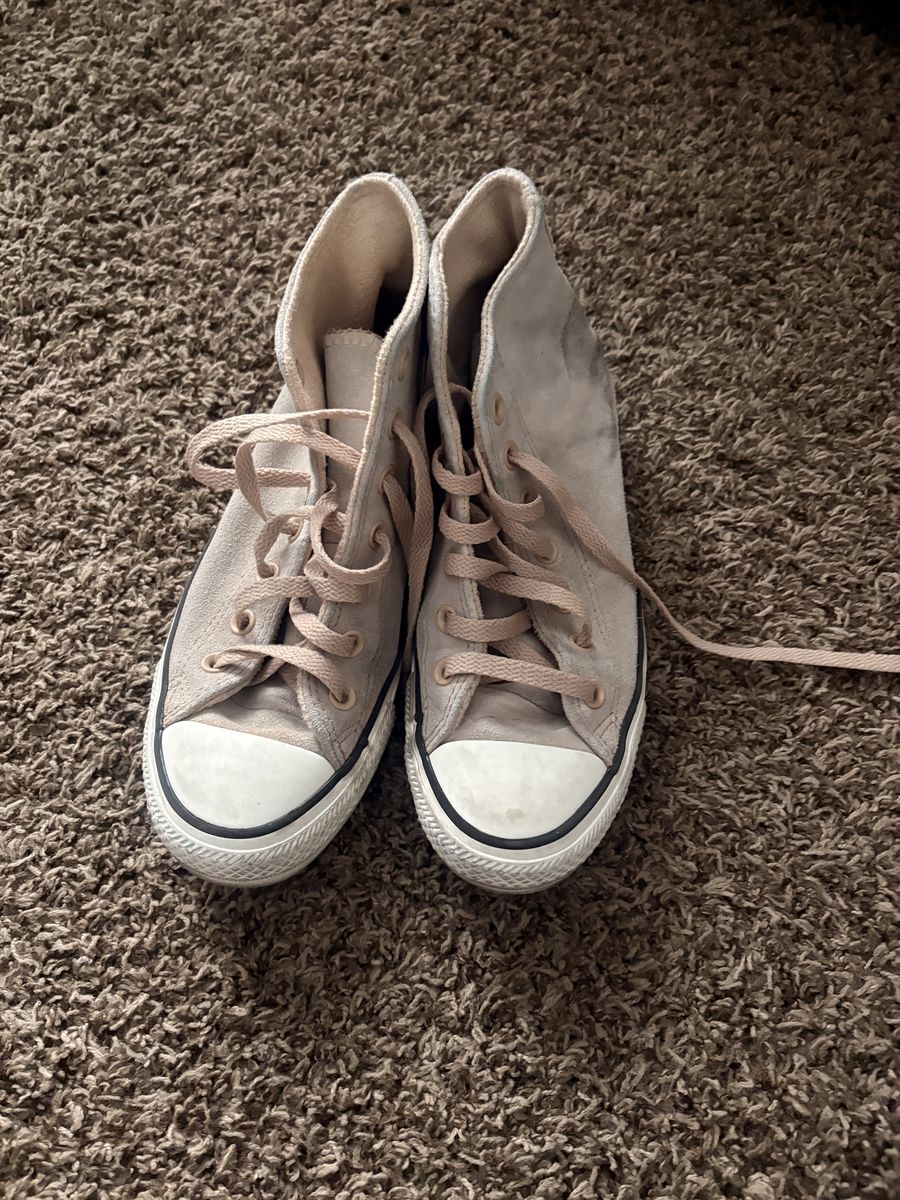 Converse Chuck Taylor All Star High Top Leather Sneakers Beige Women's Size 8 / Men's 6