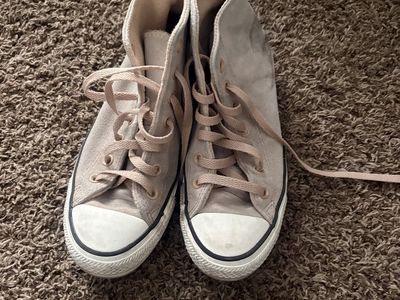 Converse Chuck Taylor All Star High Top Leather Sneakers Beige Women's Size 8 / Men's 6