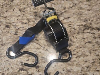 Black Heavy-Duty Retractable Ratchet Strap with S-Hooks 10ft