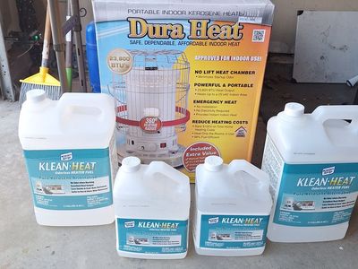 BRAND NEW Dura Heat 23,800 BTU Kerosene Heater + 7 Gallons Premium Klean-Heat Fuel