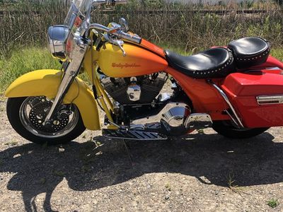 Motor cycle