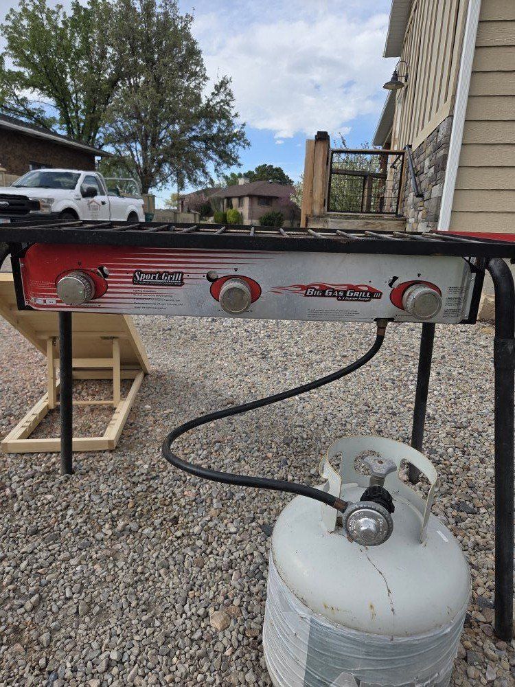 Camp Chef Big Gas Grill 3 w/accessories.