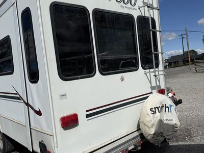 2004 Keystone Lareado 5th wheel