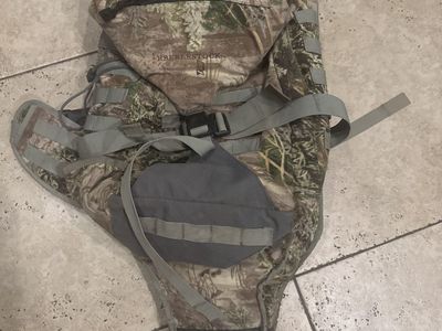 Eberlestock just one bearly used. Pack bow or rifle. And elk or deer.