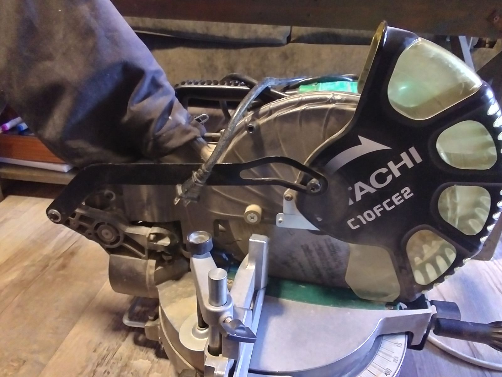 Hitachi miner saw
