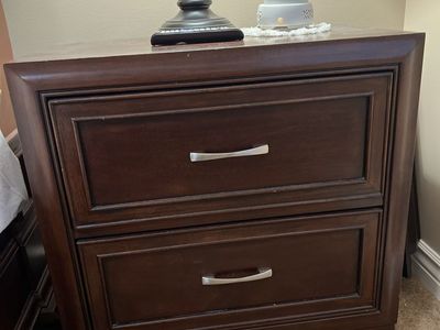 Solid, Well Built Dark Wood Sleigh Bed, Dresser & 2 Nightstands…Excellent Condition