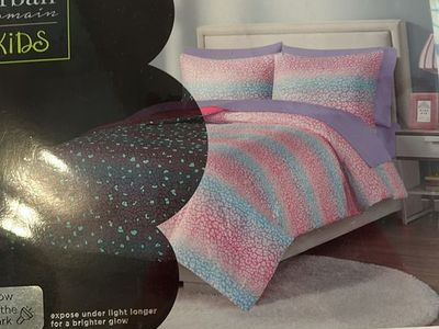 Glow in the dark Full size comforter set