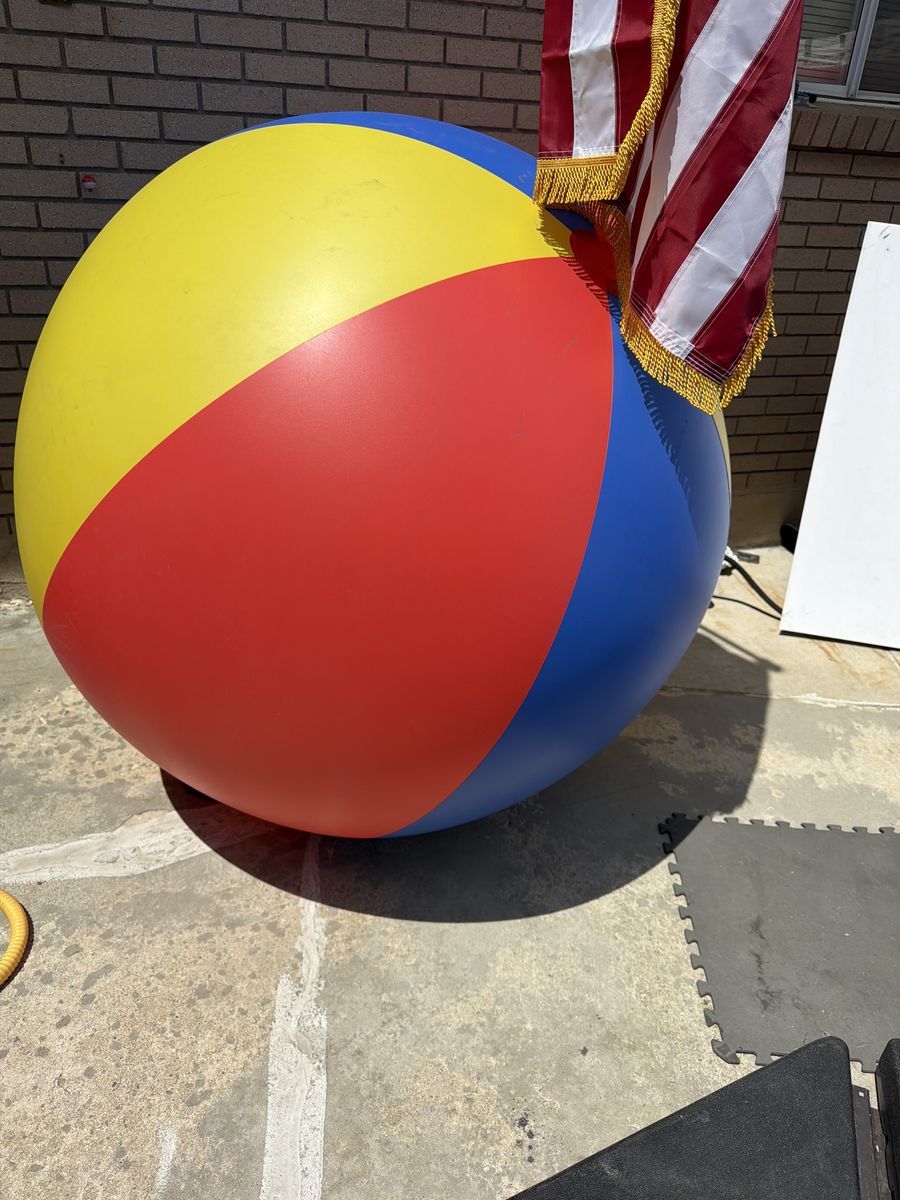 MASSIVE! 5 foot tall beach ball FOR POOL OR BEACH ONLY 20.00