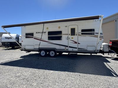 Mint Forest River Salem 4 Season + nice Extras