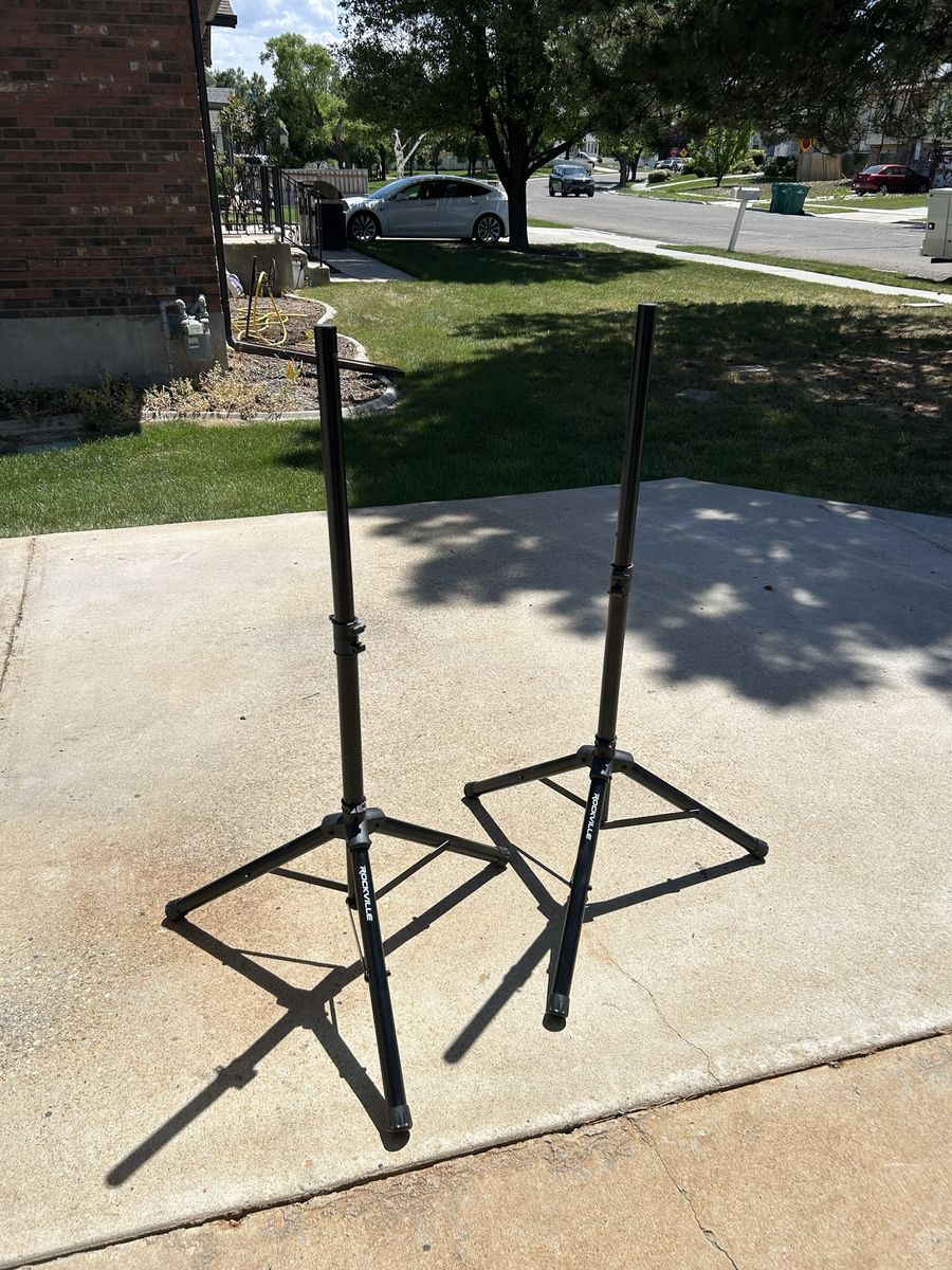 2 Rockville Speaker Stands