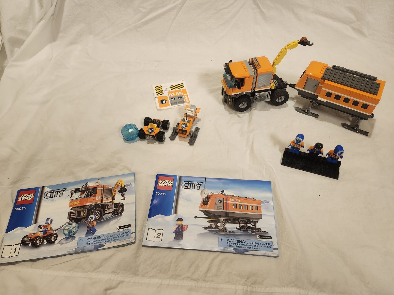 LEGO City 60035 Arctic Outpost – 100% Complete w/ Instructions + Unused Sticker Sheet