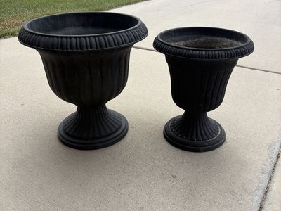 Black Pedestal Planters - Set of 2 Urn-Style Flower Pots, Durable Plastic, Various Sizes