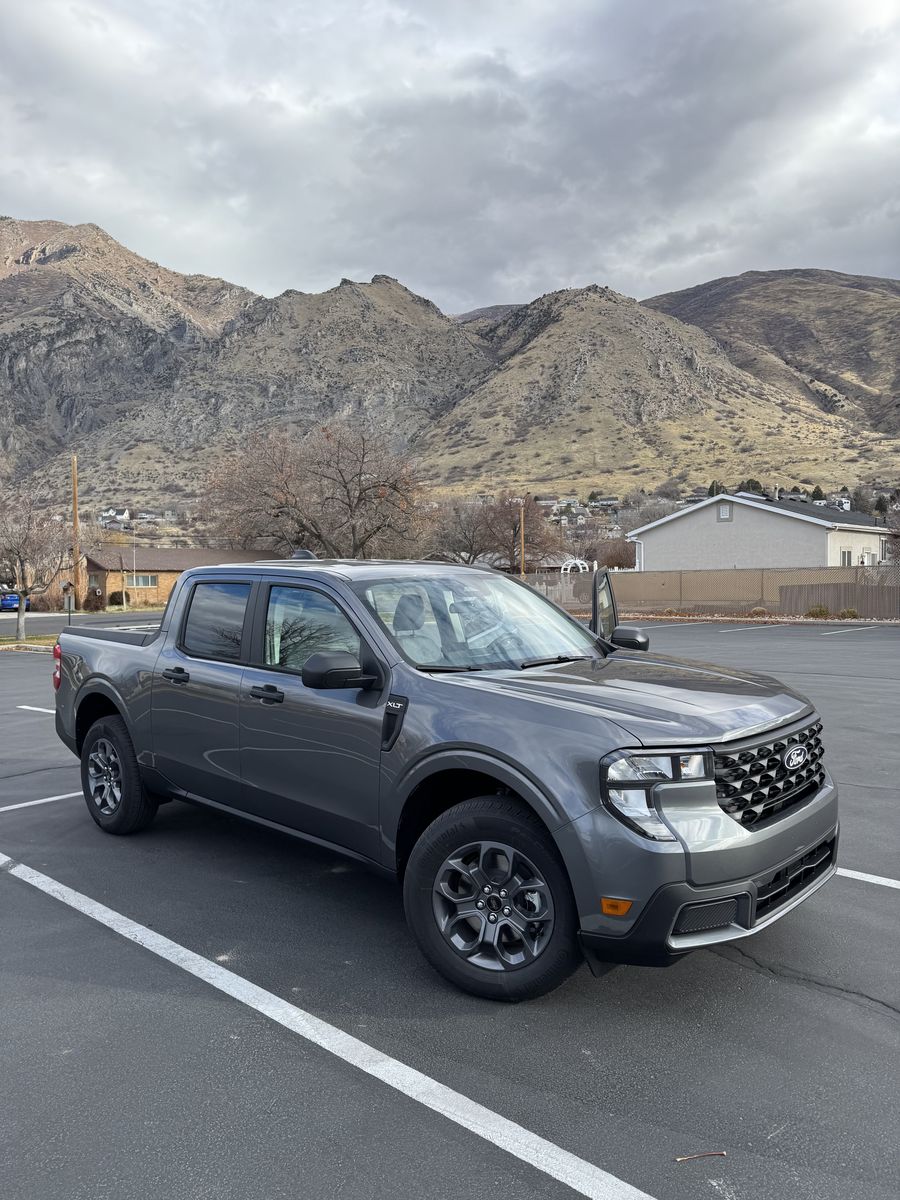 2025 Ford Maverick XLT