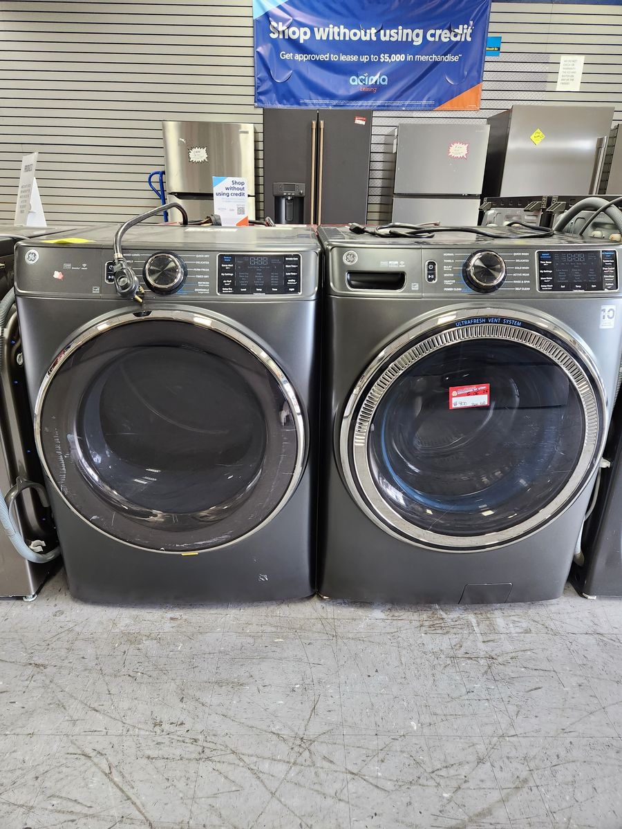 BEAUTIFUL GE FRONTLOAD WASHER AND BRAND NEW GE ELECTRIC DRYER SET!