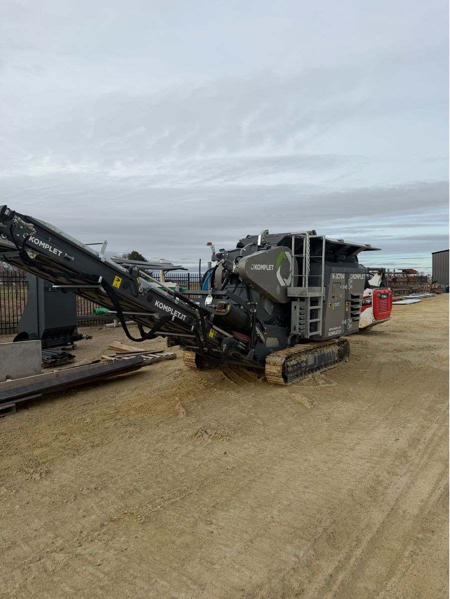 2025 Komplet K-JC704 Tracked Jaw Crusher - Low Hours, Compact & Efficient Rock/Concrete Crushing