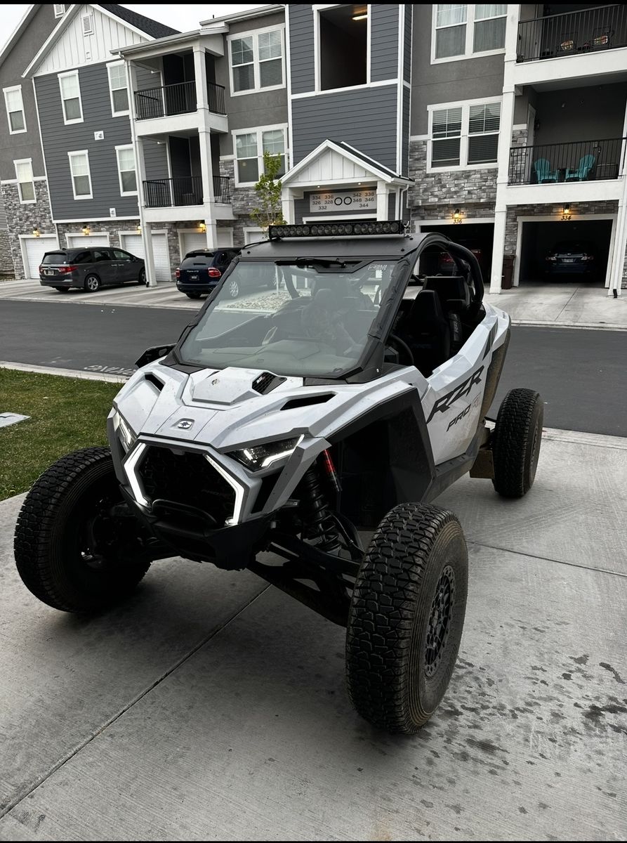 Polaris RZR Pro R - New