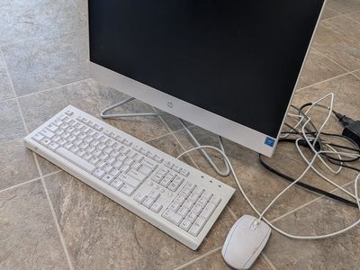 HP - 21.5" All-In-One - Intel Celeron - 4GB Memory - 128GB SSD - Snow White
