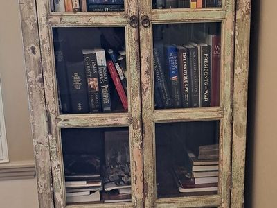 Double door display cabinet