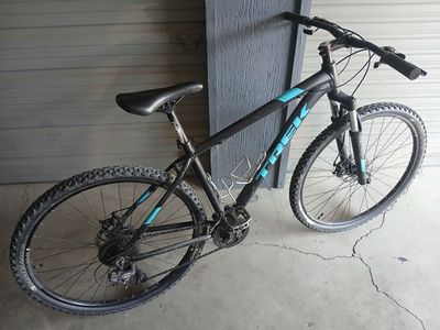 TREK 29" Marlin 5 MTB