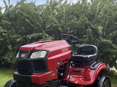 Craftsman T2200 Riding Lawn Mower