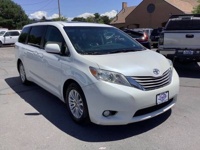 2016 Toyota Sienna XLE 8-Passenger