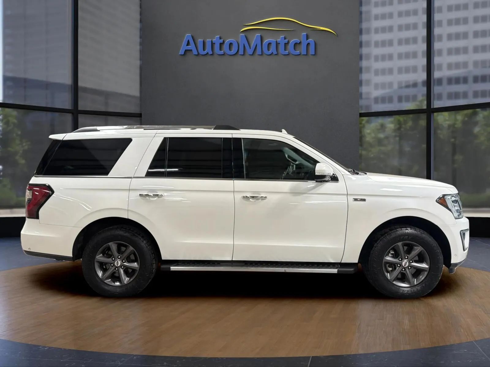 Main image 14