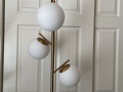Globe Lamp