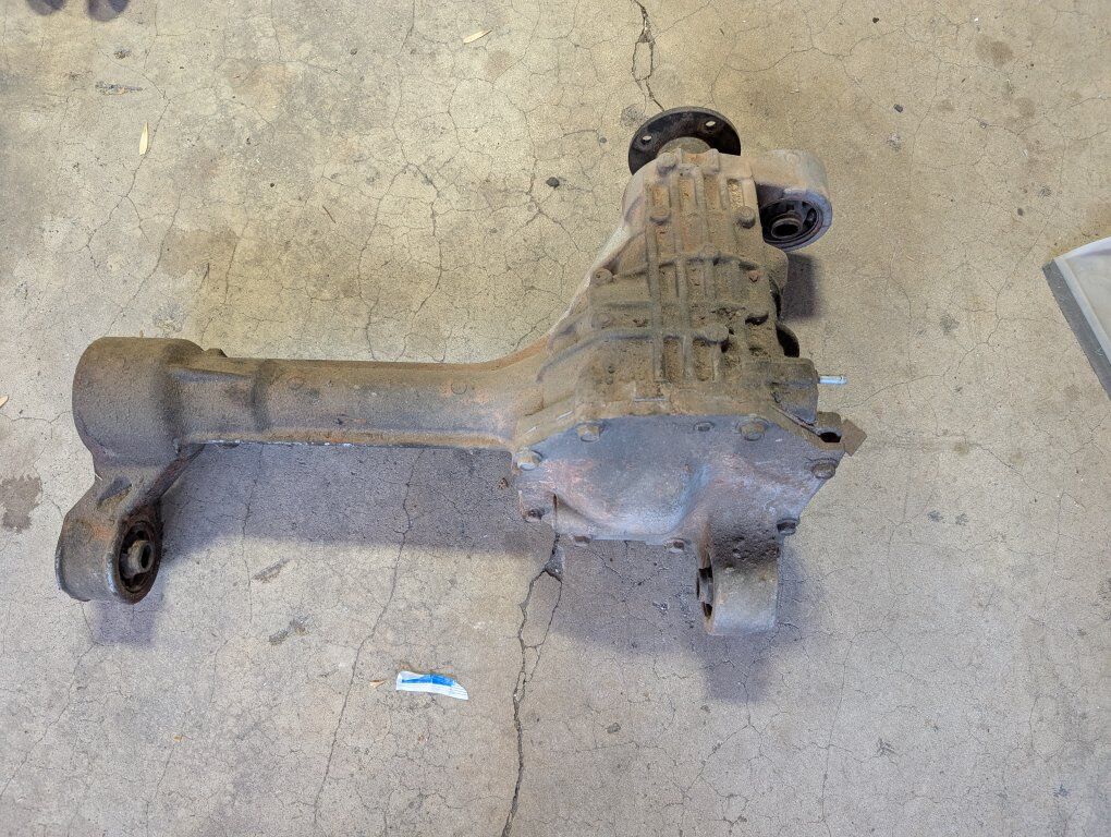 Nissan Xterra front Differential R180 (3.69 ratio)