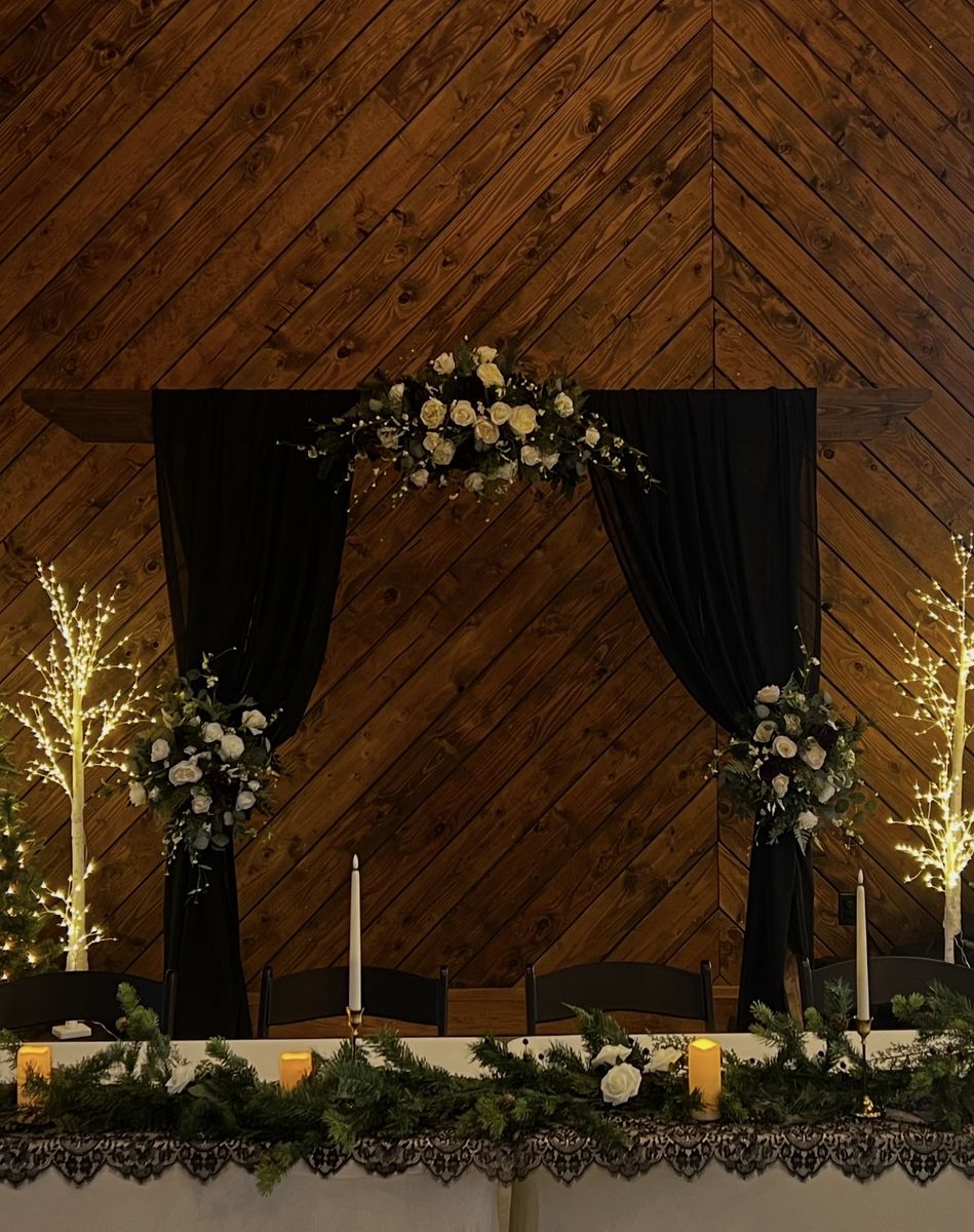 Elegant Wooden Arch for RENT
