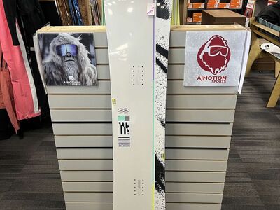 Salomon Huck Knife 156cm Snowboard - Lightly Used (2026)