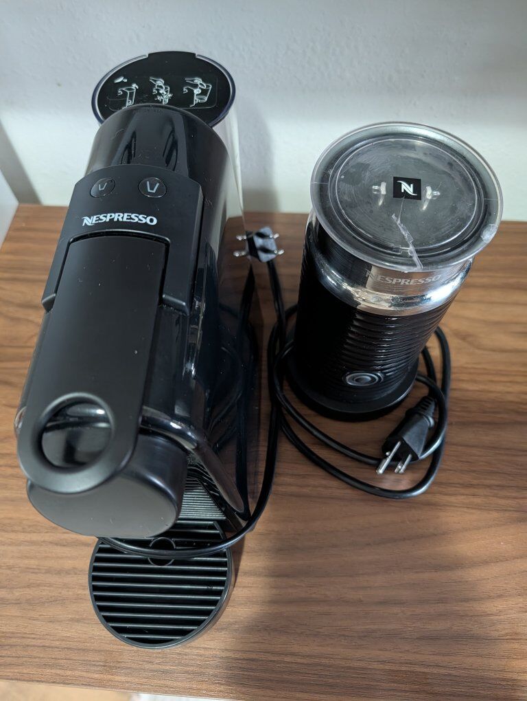 Nespresso Original with hot/cold milk foamer