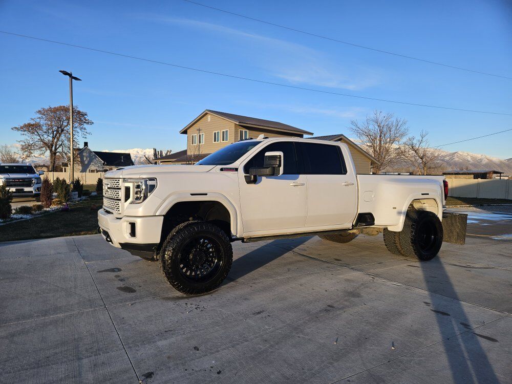 2023 GMC Sierra 3500HD Denali