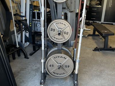$700 TITAN 350LB Olympic Weight Set (MINT!!)