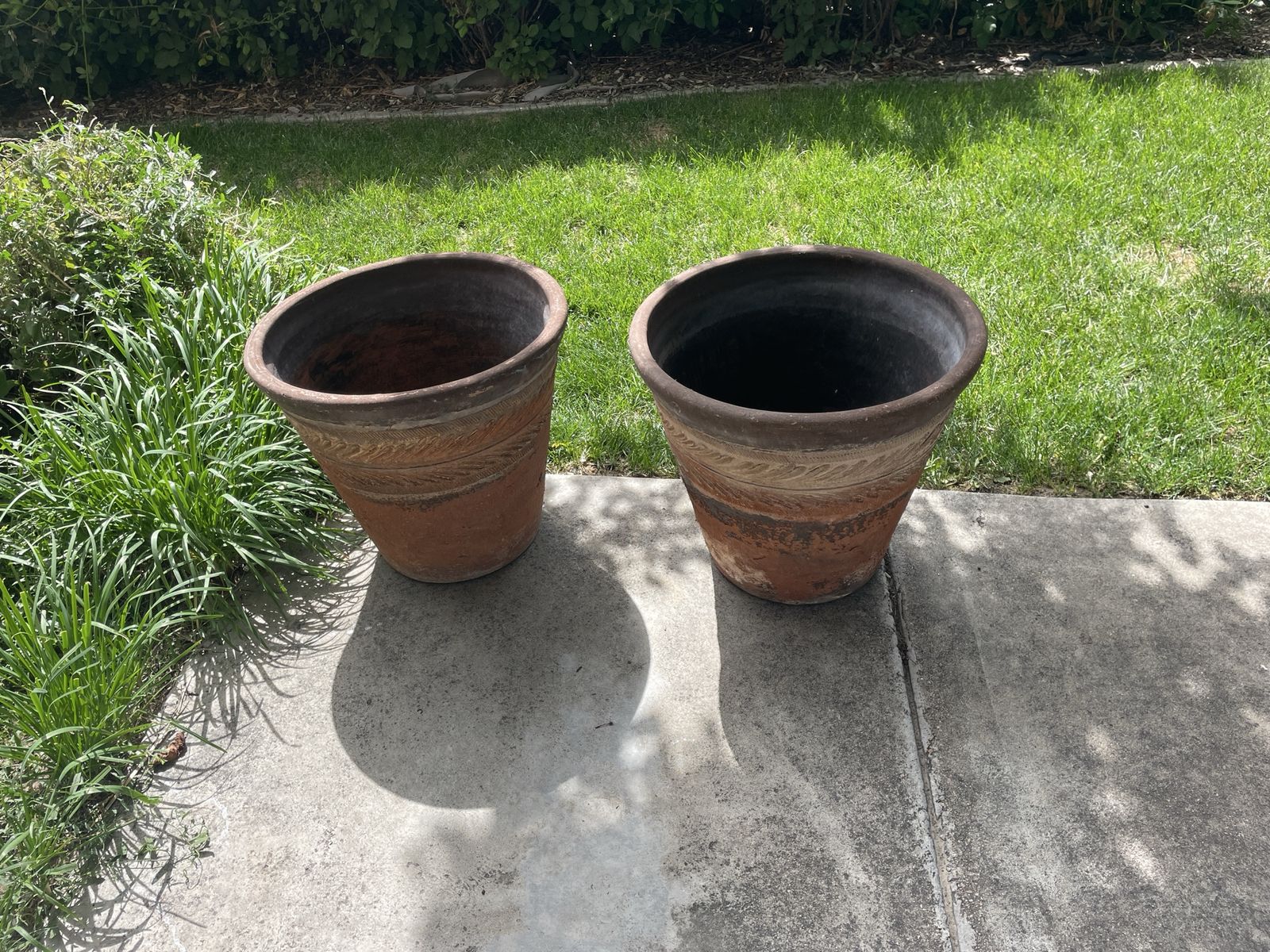 Pair of Used Terracotta Clay Flower Pots/Planters with Embossed Design