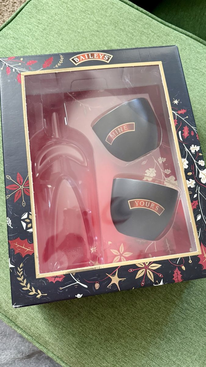 Baileys Irish Cream Decanter & Glass Set - "Mine" & "Yours" Glasses - Holiday Gift