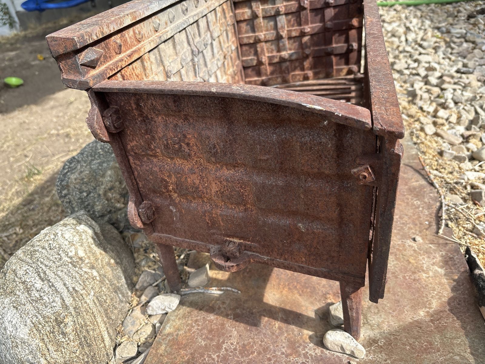 Main image 2