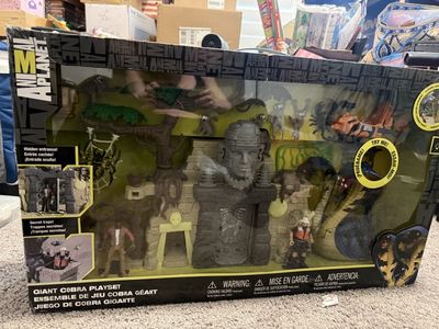 Animal Planet Giant Cobra Playset
