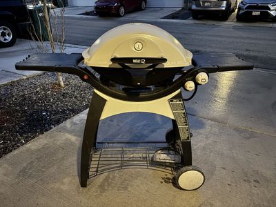 Weber Q Portable Propane Gas Grill with Stand and Dual Side Tables