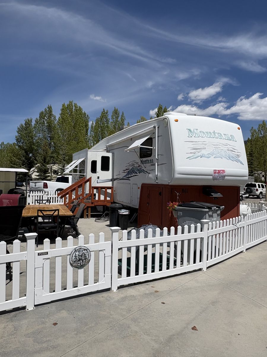 2003 Keystone Montana 3670RL