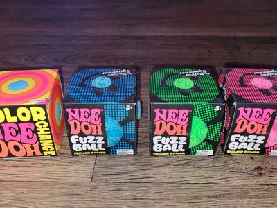 NEE DOH COLOR CHANGE BALL & FUZZY BALL