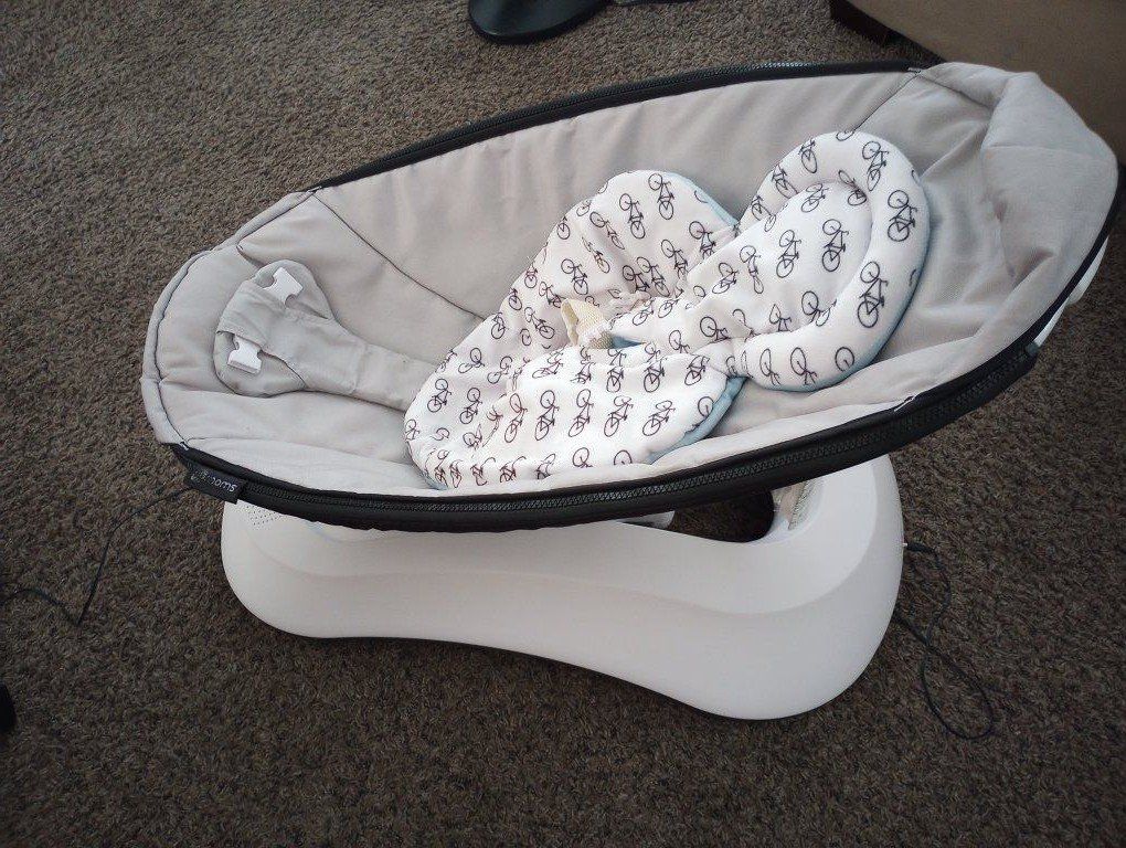 4 moms baby rocker