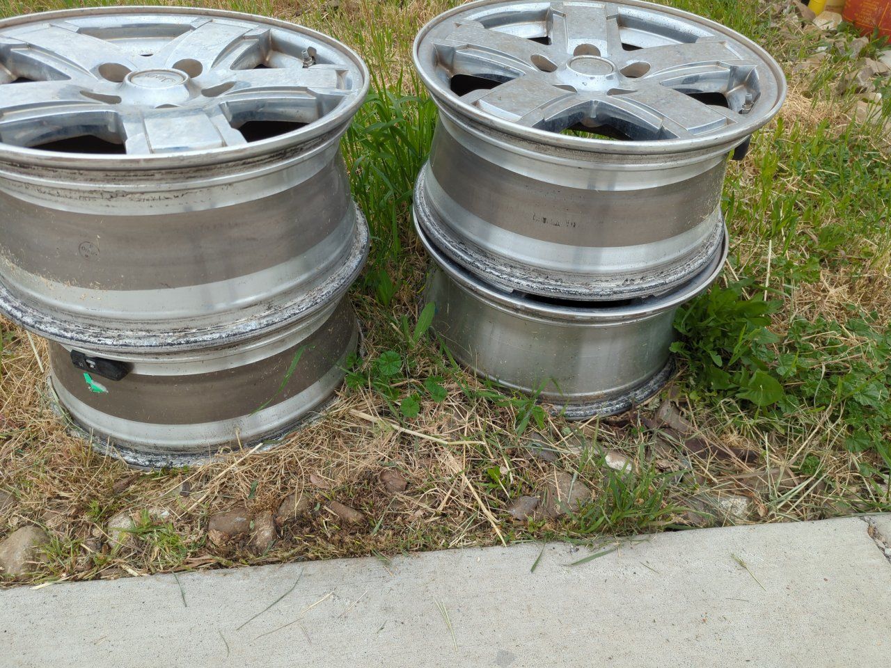 Set of 4 Jeep Wheels