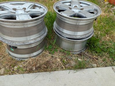 Set of 4 Jeep Wheels