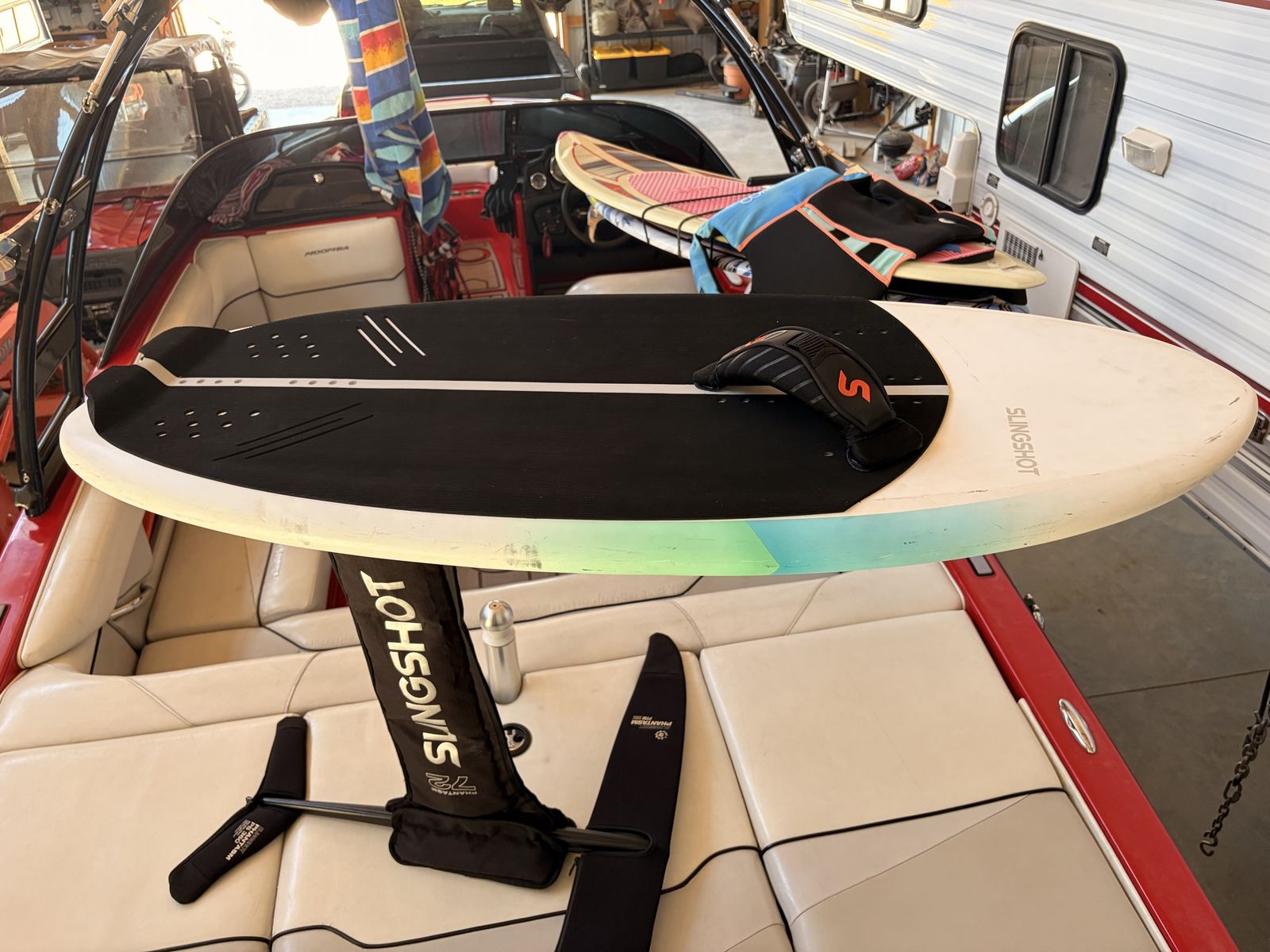 Slingshot wakesurf foil