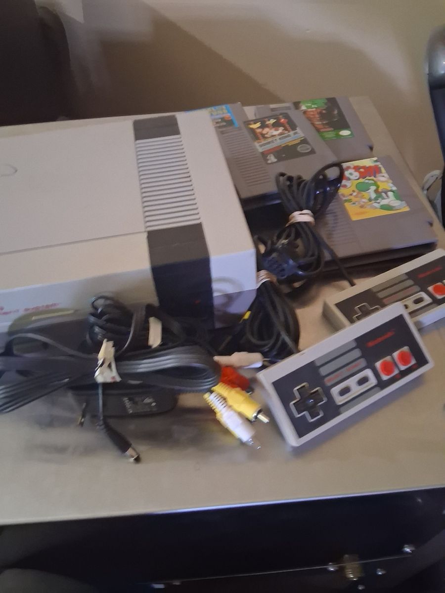 vintage Nintendo Nes with games