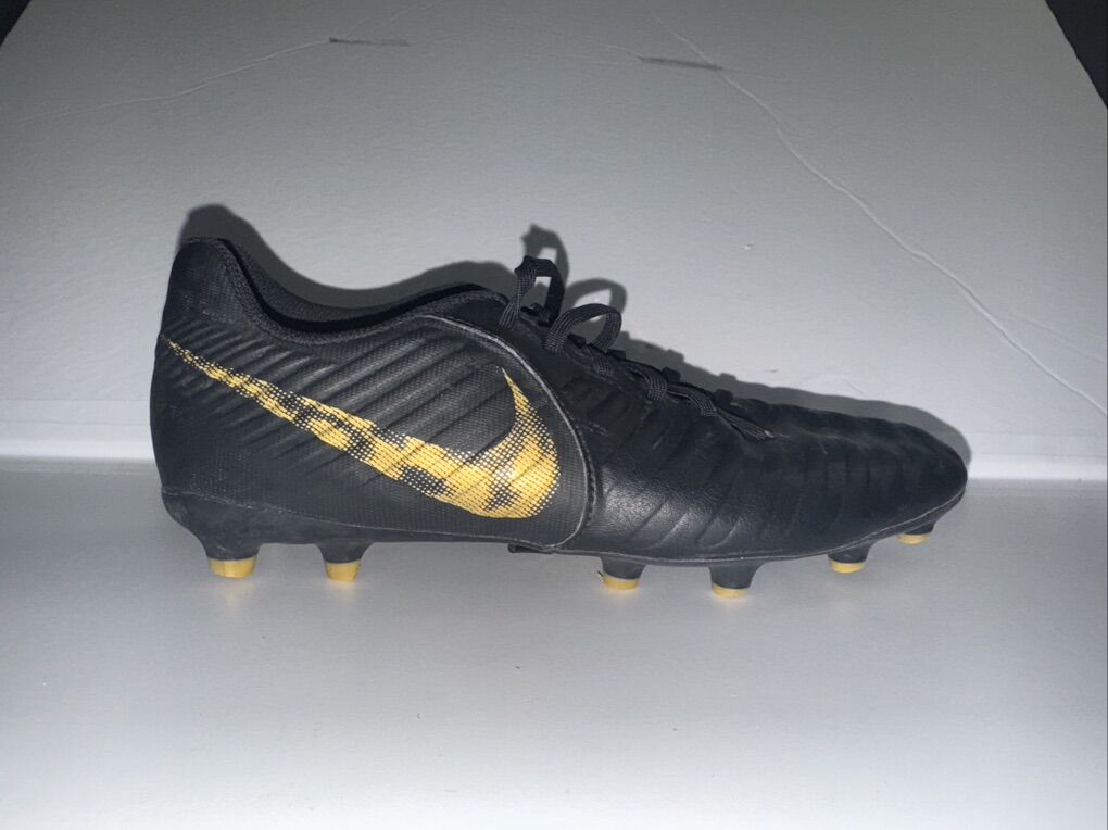 Adidas Tiempo Size 7 Cleats Gold Black Kids Mens