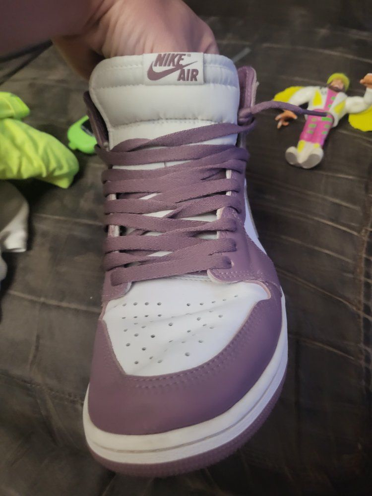Nike Air Jordan 1 Mid Purple White Sneakers Men's Size 9