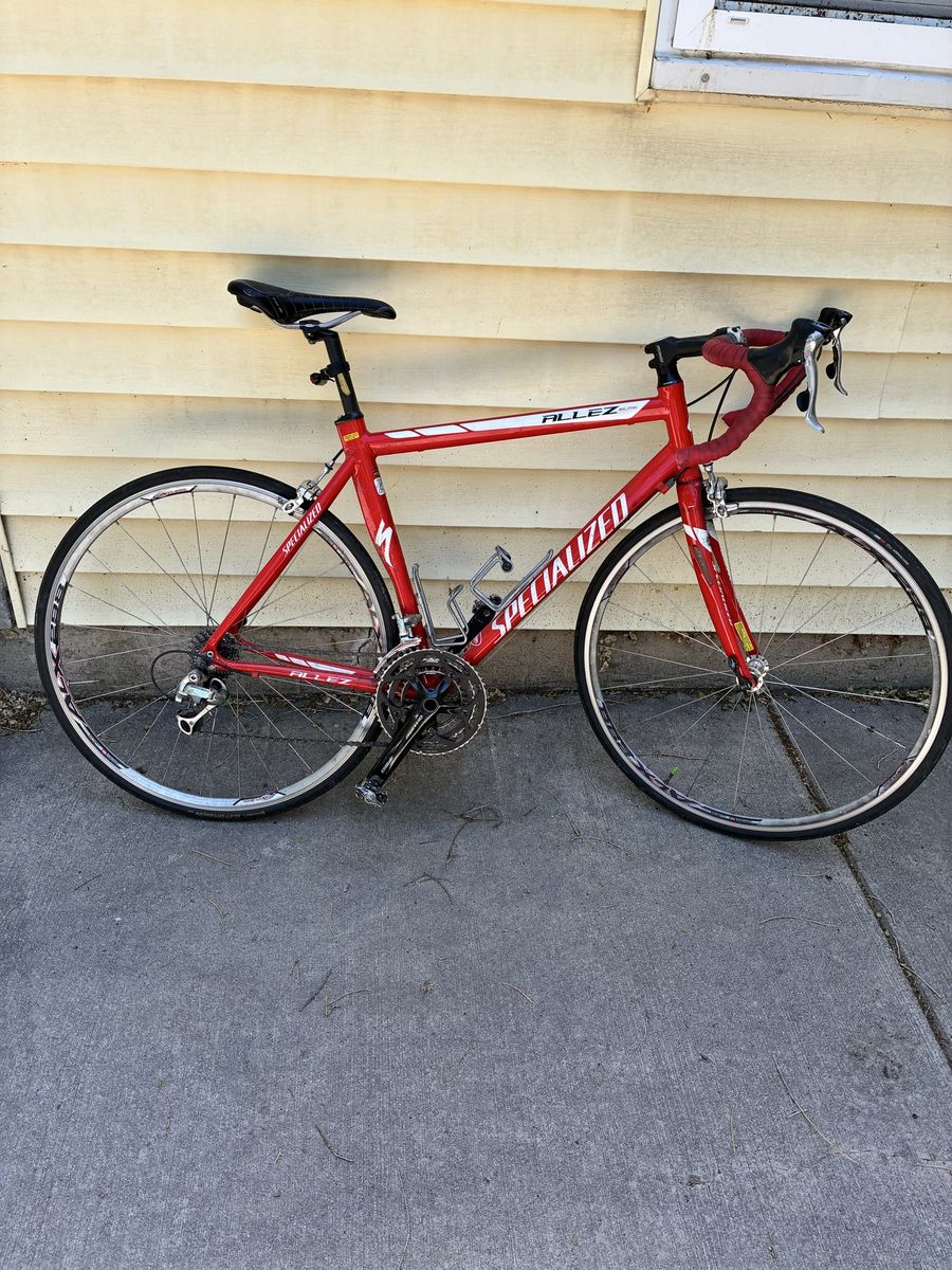Specialized Allez Elite Road Bike - Red, Shimano 105 Drivetrain