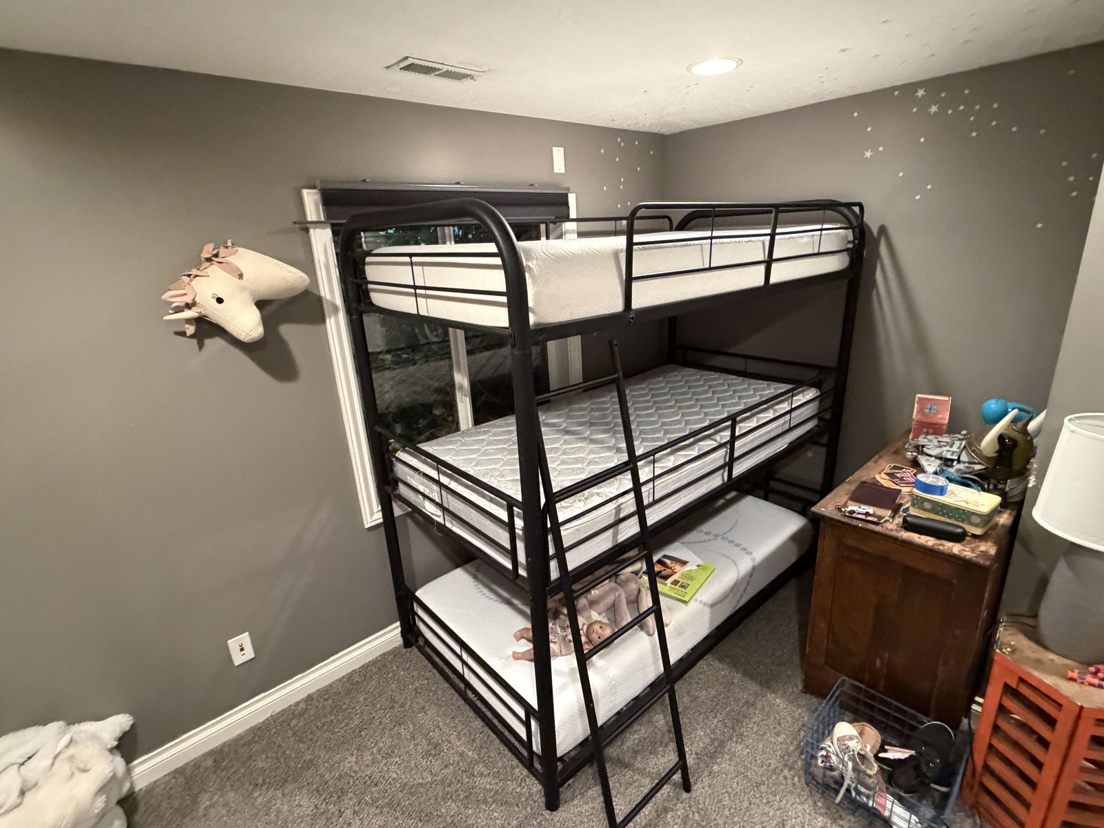 Three tier bunk bed