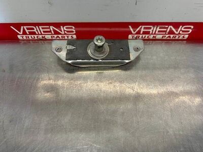R20-1019-1 NUT-CAGED W/GASKET